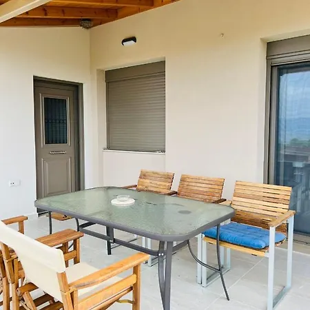 Gargarou Residences *