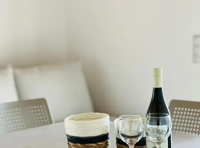 Gargarou Residences Kómboi