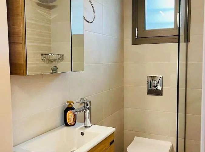 Gargarou Residences Kómboi